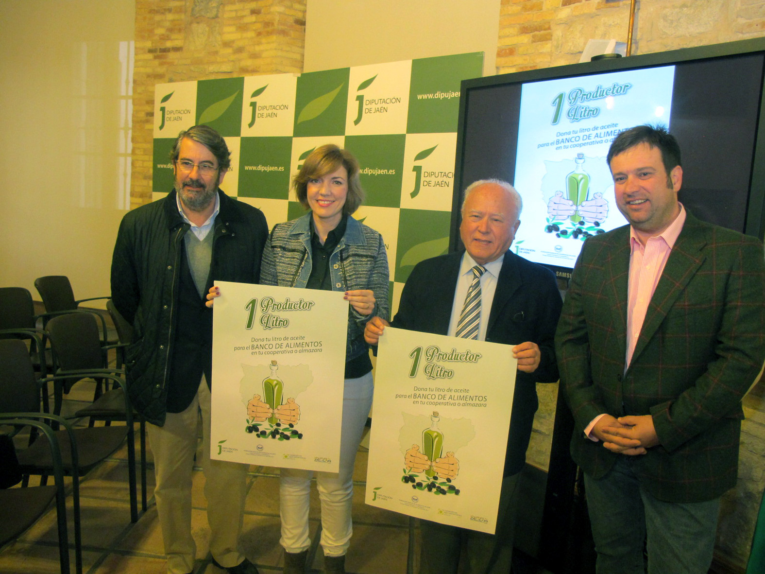 20141127_Con_el_cartel_1