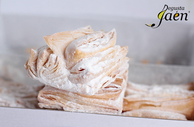 Virolos con crema de yogur y fresas (2)