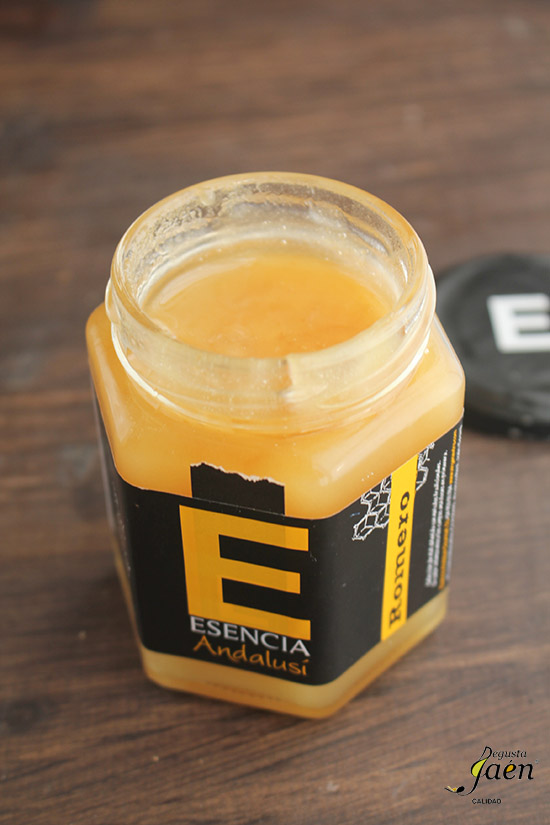 Ensalada de escarola, granada y queso de cabra Degusta Jaén (4)