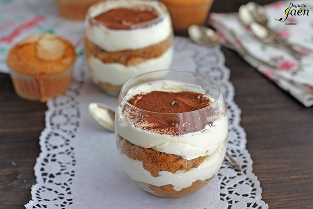 Tiramisu de magdalenas (3)