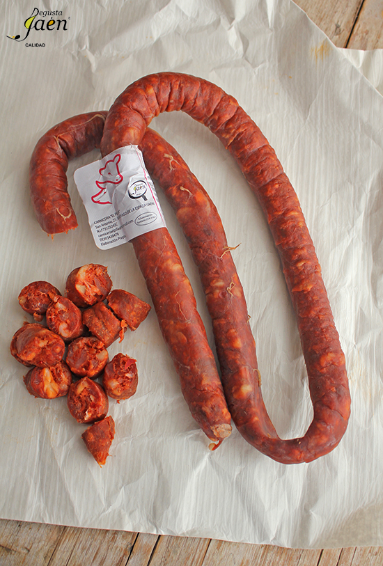 Lentejas con chorizo patatero y encurtidos (1)