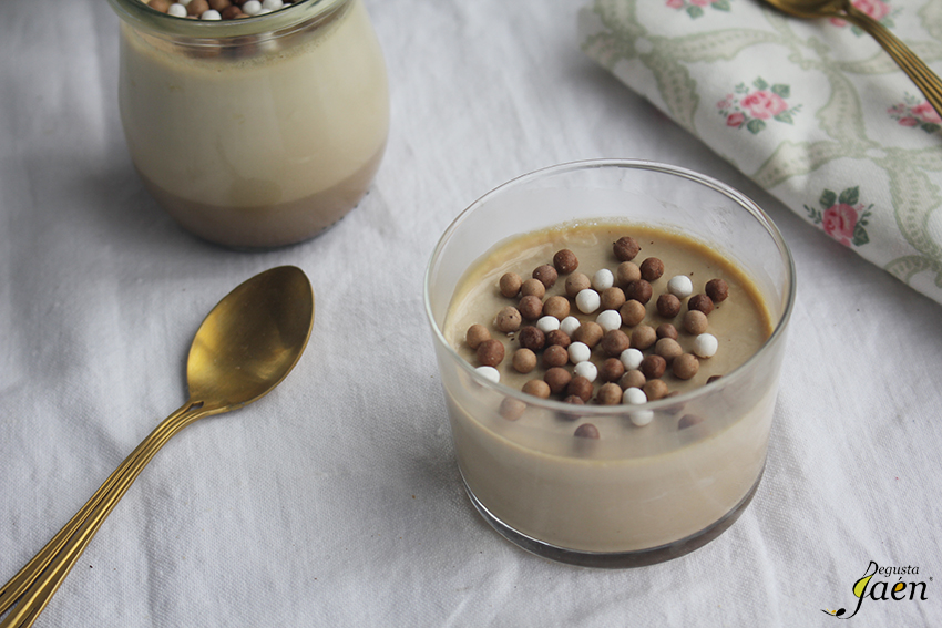 Vasitos de crema de cafe