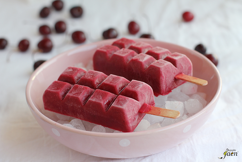 Helado de yogur y cereza Degusta Jaen (1)