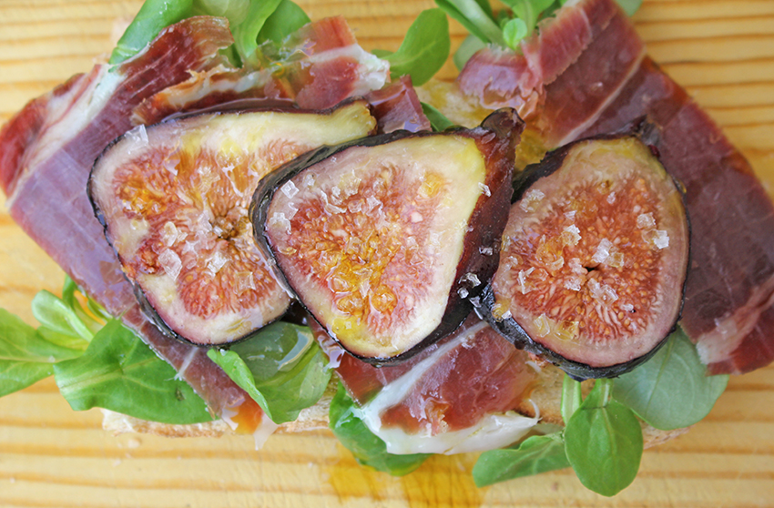 Tostas de brevas con jamon Degusta Jaen (2)