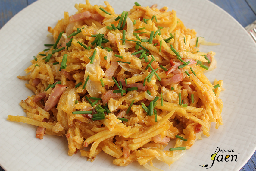 Revuelto patatas paja y bacon Degusta Jaen (1)