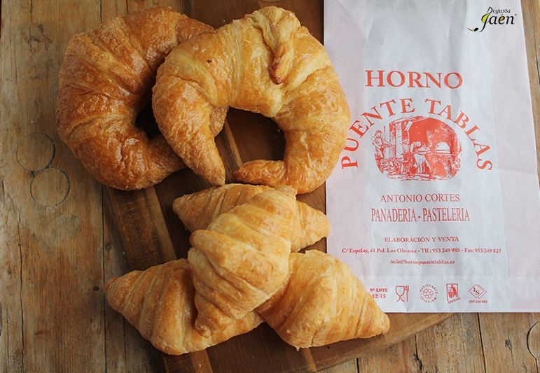Croisant Horno Puente Tablas Degusta Jaen