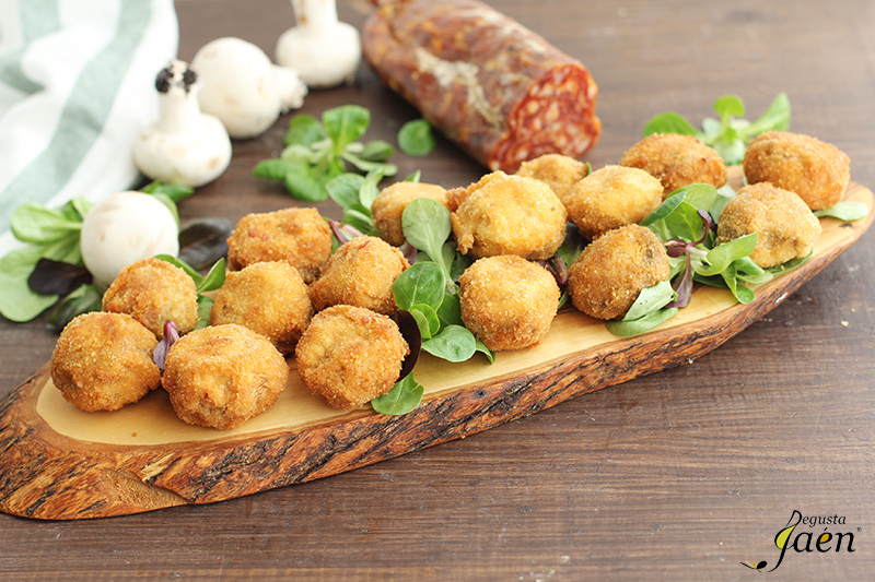 Champiñones rellenos salchichon achorizado Degusta Jaen (3)