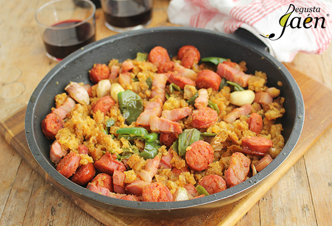 Migas de pan con chorizo y panceta Degusta Jaen