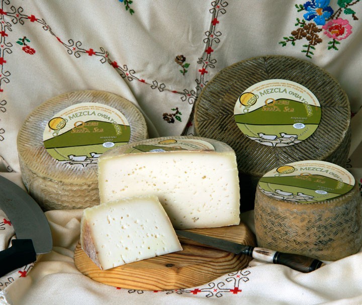 Imagen del producto Queso mezcla oveja-cabra Quesos Sierra Sur