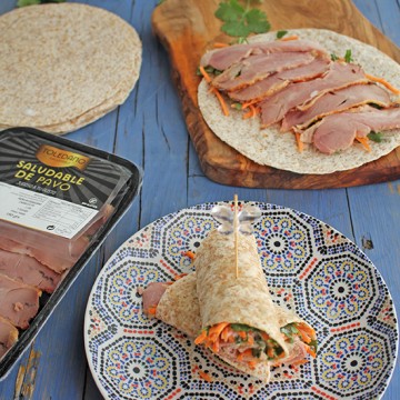 Imagen de la receta Wraps o Rollitos de pavo con salsa de yogur