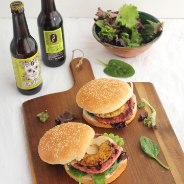Imagen de la receta Hamburguesa de pollo con piña
