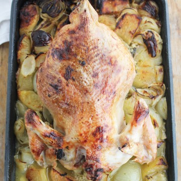 Imagen de la receta Pollo asado al horno con manzanas