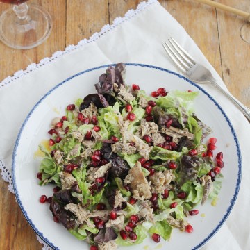 Imagen de la receta Ensalada de perdiz con granada, miel y "aove"