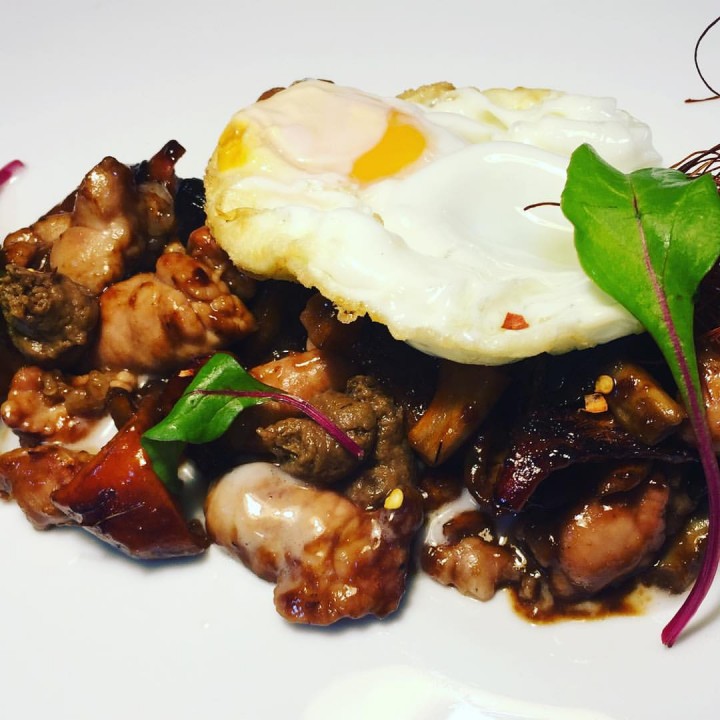 mollejas cordero, huevo