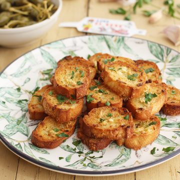 Imagen de la receta Pan con ajo y aceite de oliva virgen extra