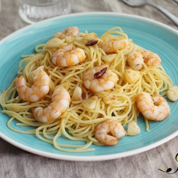 Imagen de la receta Espaguetis con langostinos y ajo