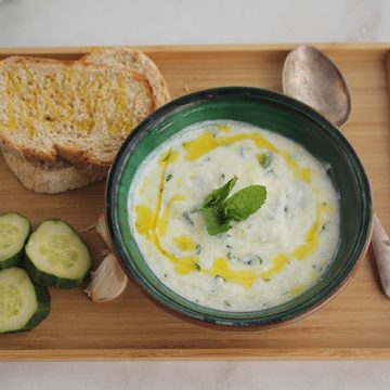 Imagen de la receta Sopa fría de pepino y yogur