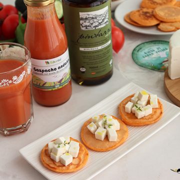 Imagen de la receta Tortitas de gazpacho con queso y "aove"