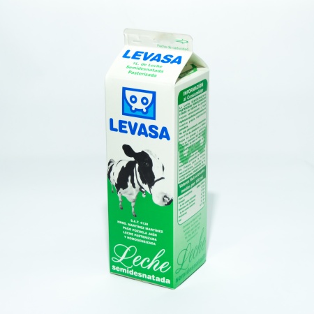Imagen del producto Leche semidesnatada fresca LEVASA