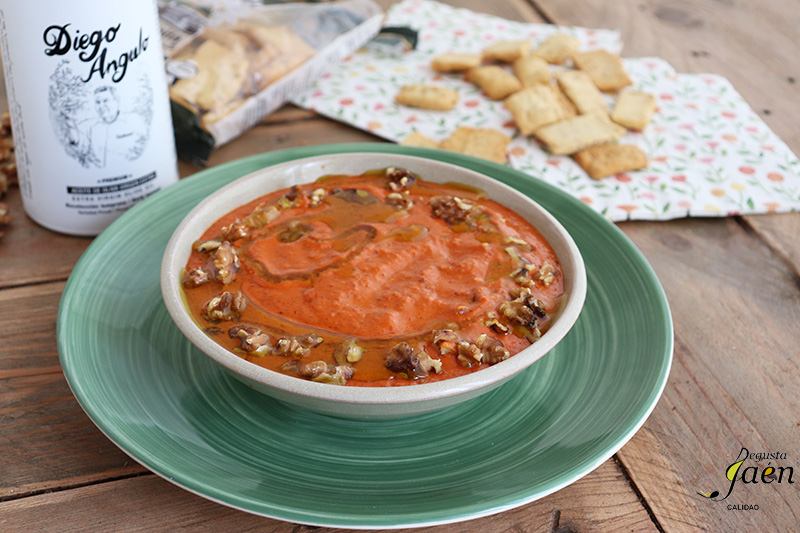 Crema de pimientos y nueces o Muhammara