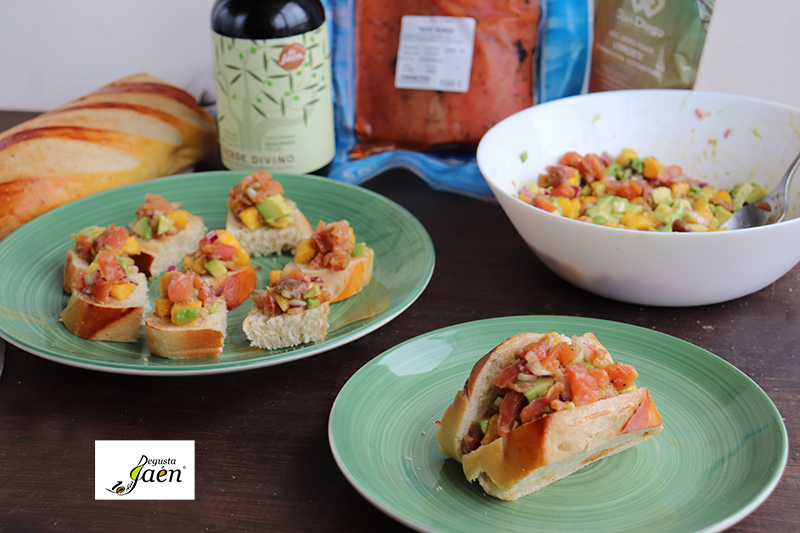 Tartar de trucha ahumada en Brioche