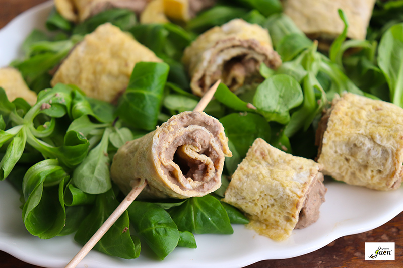 Rollitos de tortilla y paté de perdiz