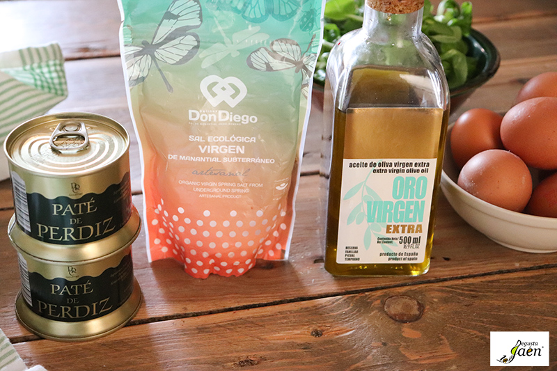 Rollitos de tortilla y paté de perdiz