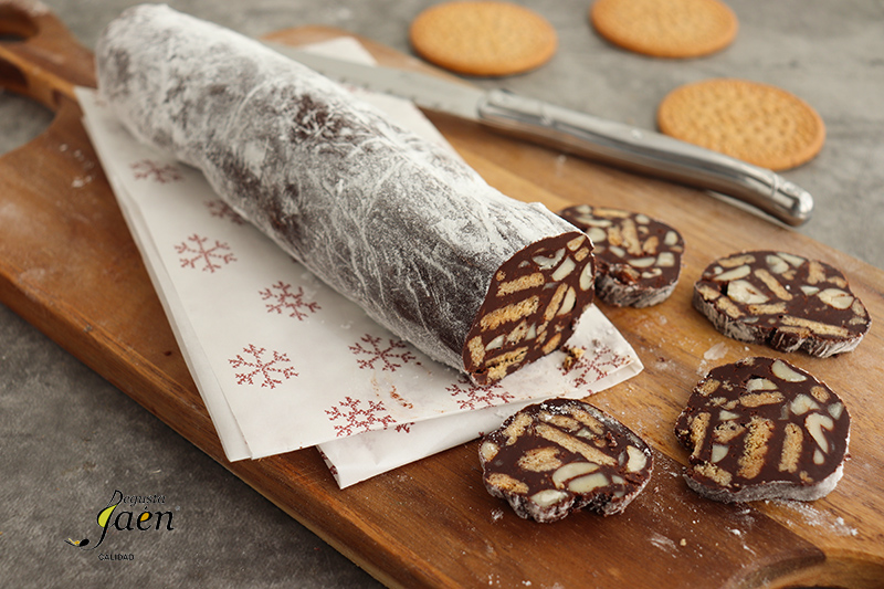 Salchichón de chocolate y galletas