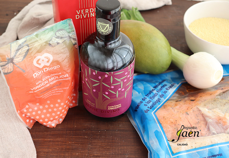 Ensalada de cous cous con mango y trucha ahumada