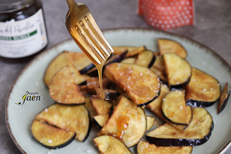 Berenjenas fritas con miel
