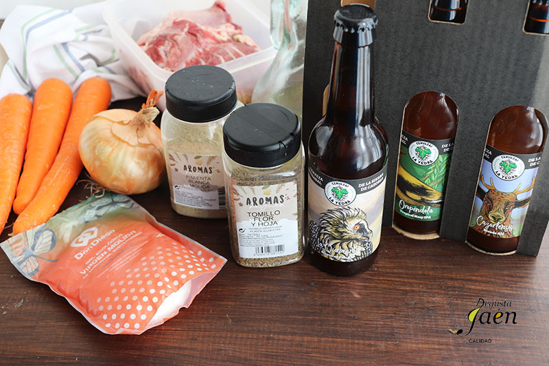 Carrilleras en salsa de cerveza y tomillo 