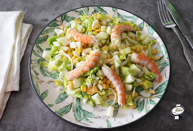Receta de Ensalada de langostinos y huevo con aceite de oliva virgen extra Degusta Jaén