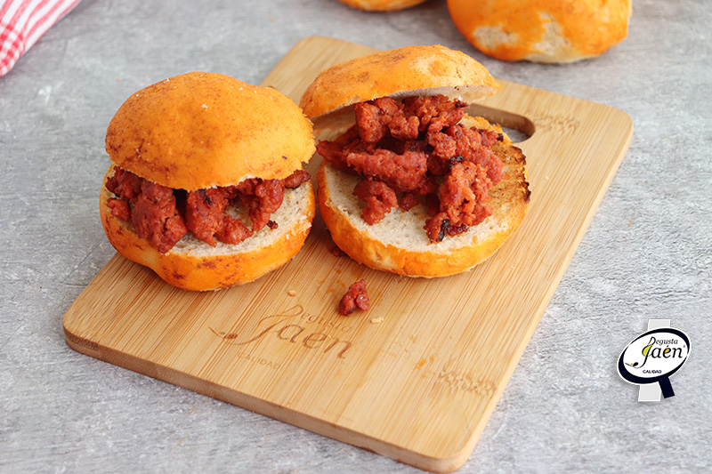 Ochíos de pimentón con picadillo de chorizo degusta jaén