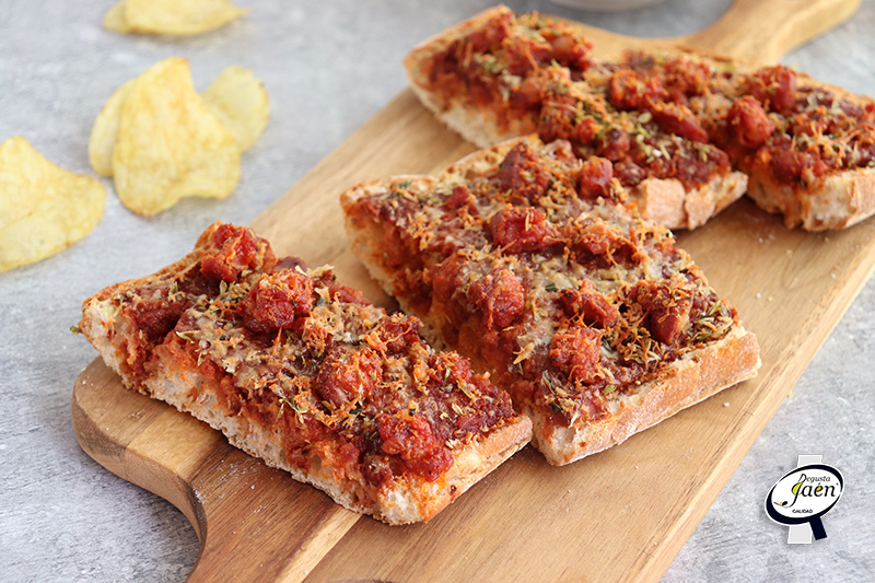 Panpizza de chorizo y queso