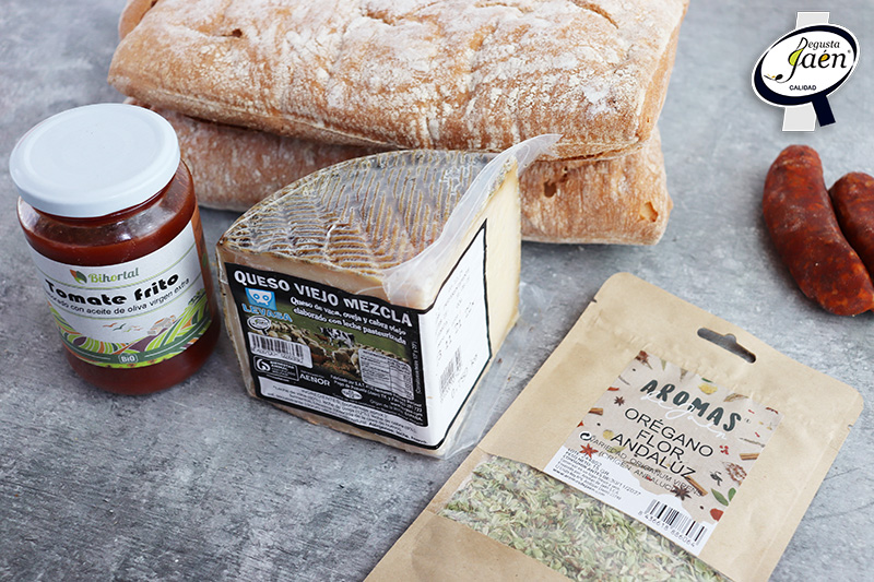 Panpizza de chorizo y queso 