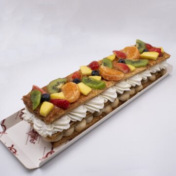 Imagen de Postre de milhojas, nata, crema y frutas Gonver. Ver producto