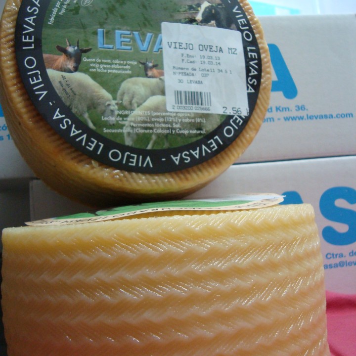 Imagen del producto Queso viejo de oveja-cabra-vaca