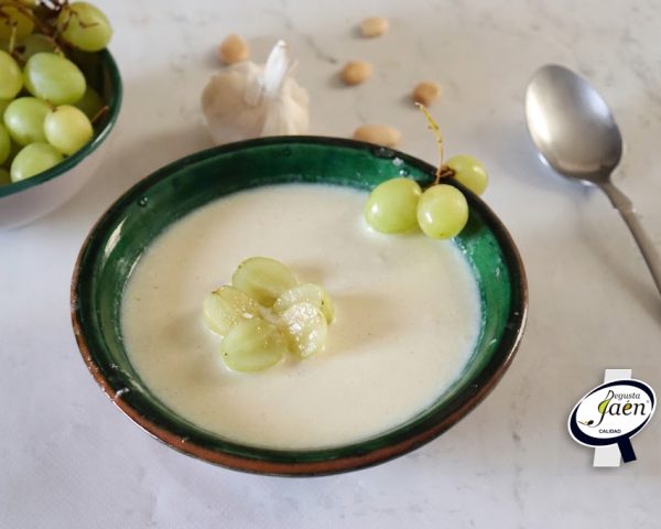 Ajoblanco de almendra