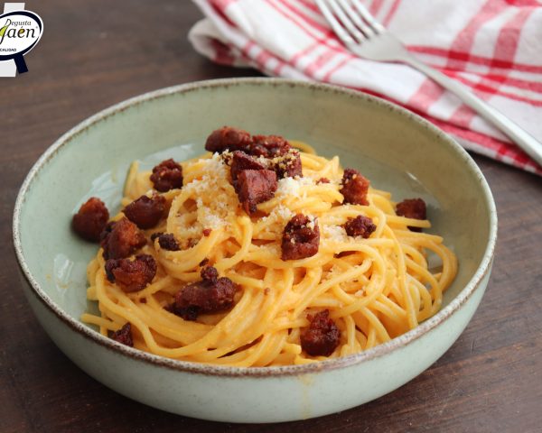 Espaguetis carbonara de chorizo