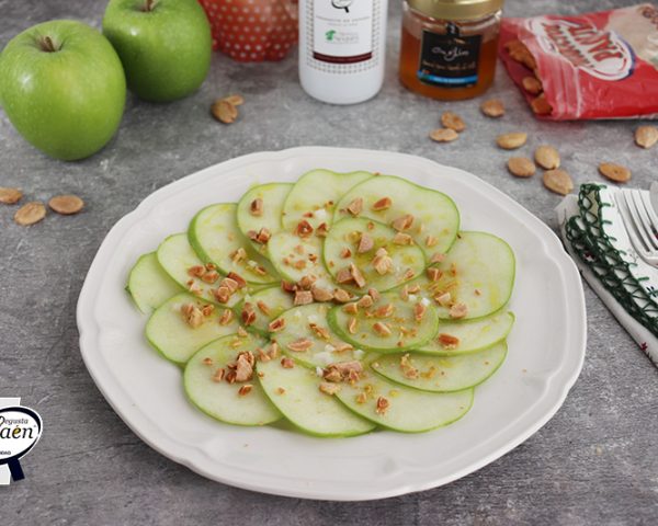 Carpaccio de Manzana con Aove, Miel, Almendras y Sal: Un plato gourmet en 5 minutos