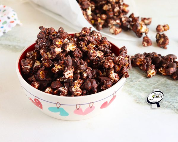 Rosetas con chocolate, aove y sal