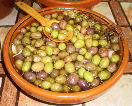 Imagen del producto Aceituna gordal negra rajada a mano La Ibérica